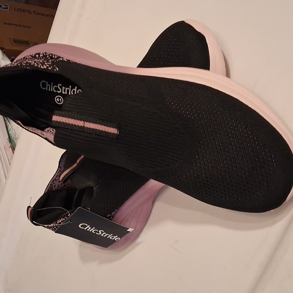 Slip On Sneakers Sz9